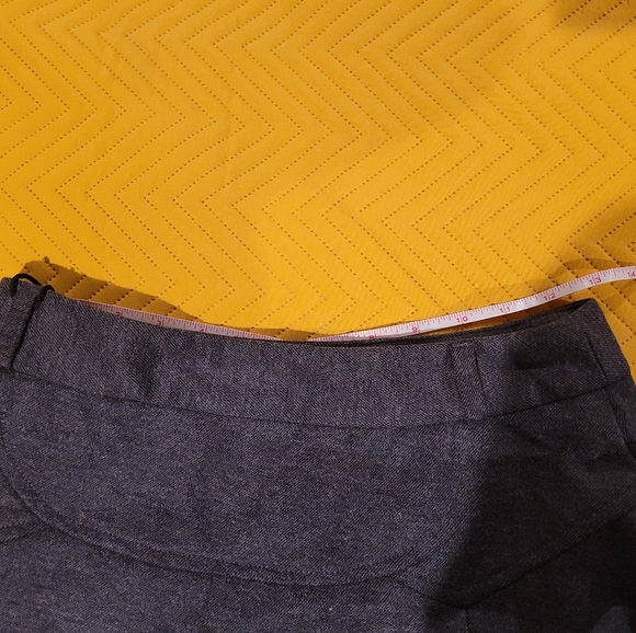 Brand New Gray Wool Blend Skirt,  Medium - Picture 4 of 4